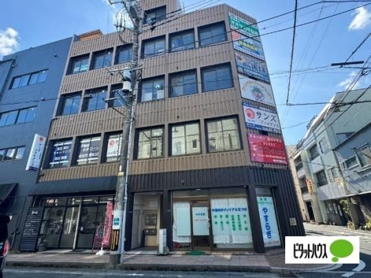 �x�m�^�E���r��