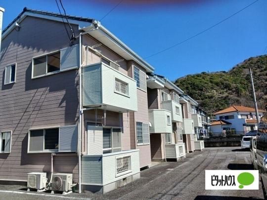 �N�G�X�g�C�i�o�`