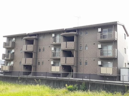 �G�X�^�[�u���@�`��